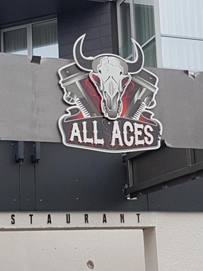 Juros Akmenelio Apartamentai Elija 斯文托伊 外观 照片