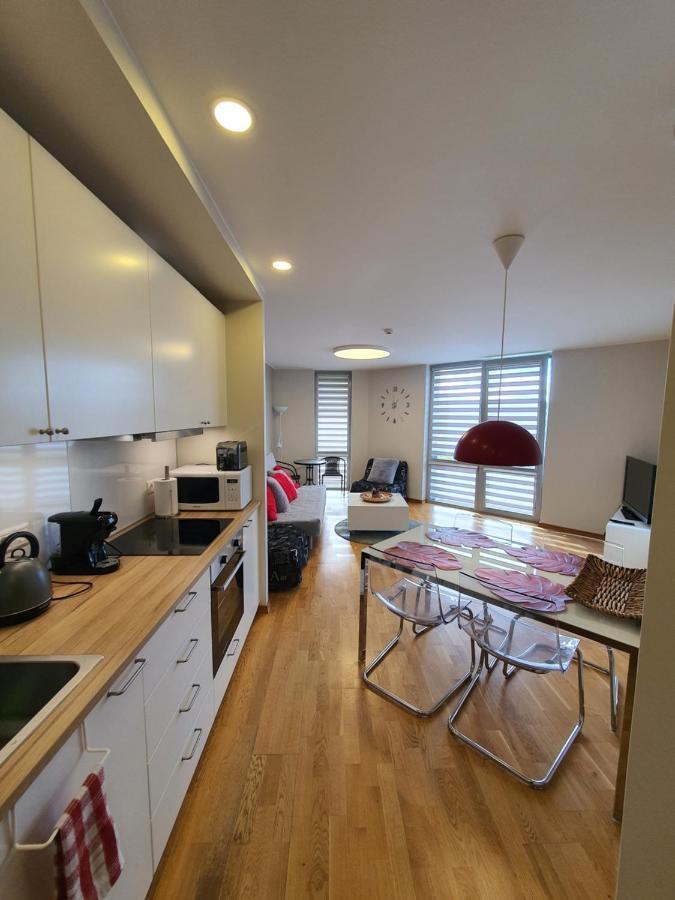 Juros Akmenelio Apartamentai Elija 斯文托伊 外观 照片
